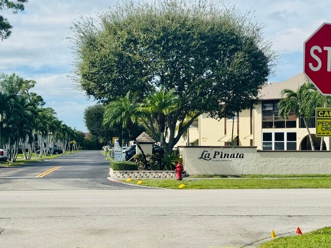 Building Photo - 3491 La Jardin Ct