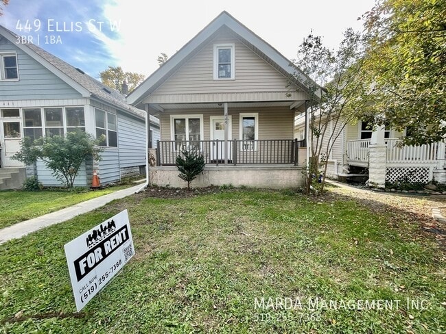 Building Photo - RENOVATED 3 BED/1 BATH HOUSE + UTILITIES