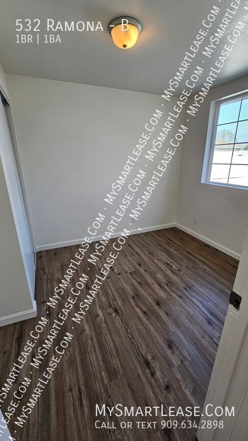 Photo - 532 Ramona Unit B Unit B