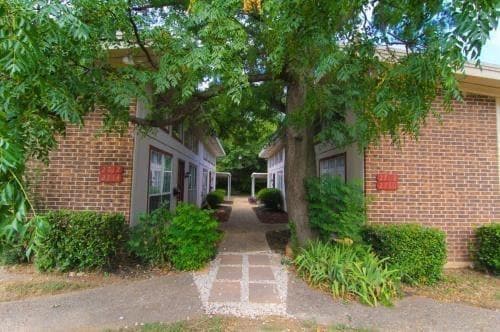 Building Photo - 2714 McCart Ave Rental