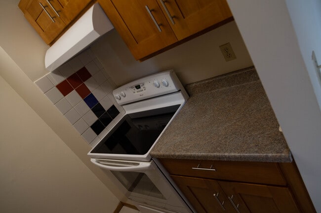 Photo - 4230 NE 8th Ave