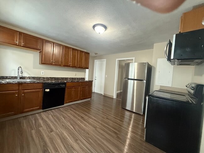 Building Photo - 25 Holman St Unit 1