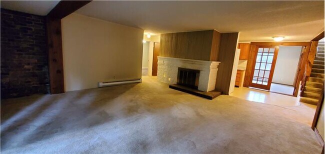 Photo - 18914 Ballinger Way NE