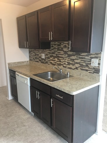 Meadowbrook Village Apartments