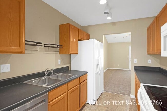 Photo - 7885 Park Gate Dr