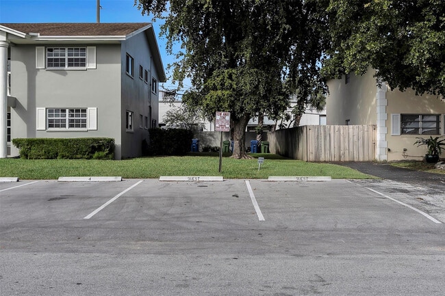 Photo - 1049 NW 30th Ct Unit 3