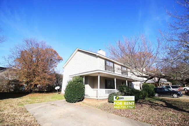 Photo - Convenient location Unit Pointer Ln 13A