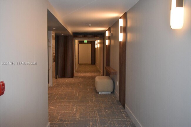 6365 Collins Ave Unit 1211