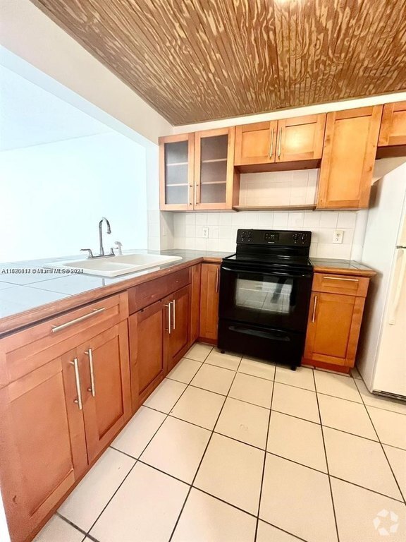 Building Photo - 20825 NE 8th Ct Rental