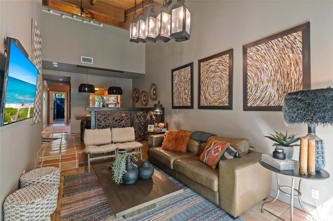 Photo - 228 NE 16th Ter