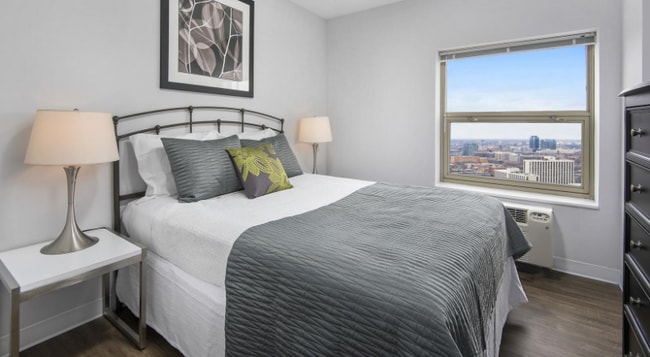 Photo - 5 W Chestnut St