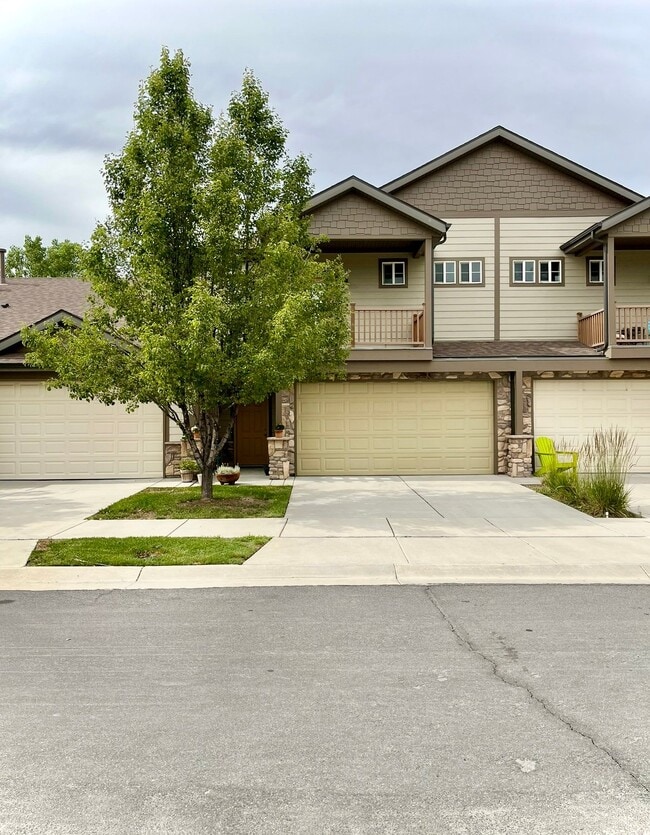 Photo - 825 Jordan Oaks Ct