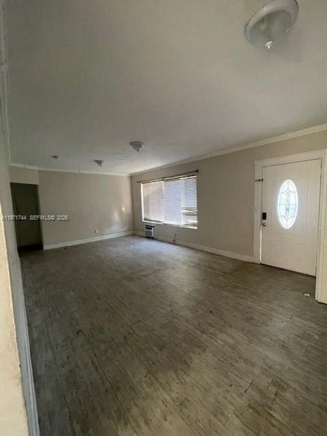 Photo - 121 NE 169th Terrace