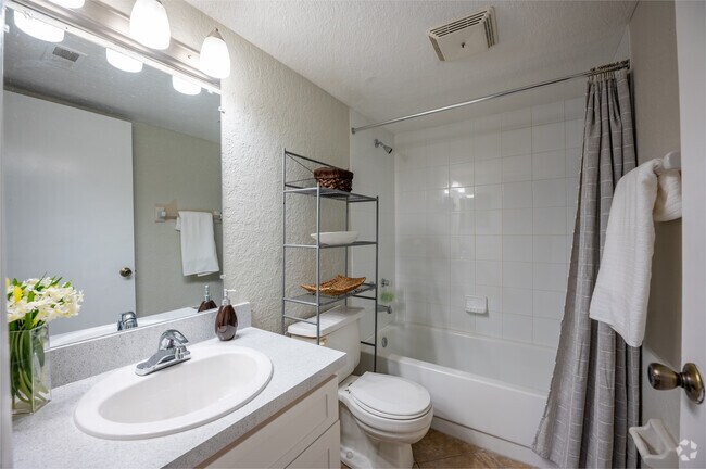 2BR, 2BA - 900SF - Primary Bathroom - The Apartments at Oak Creek