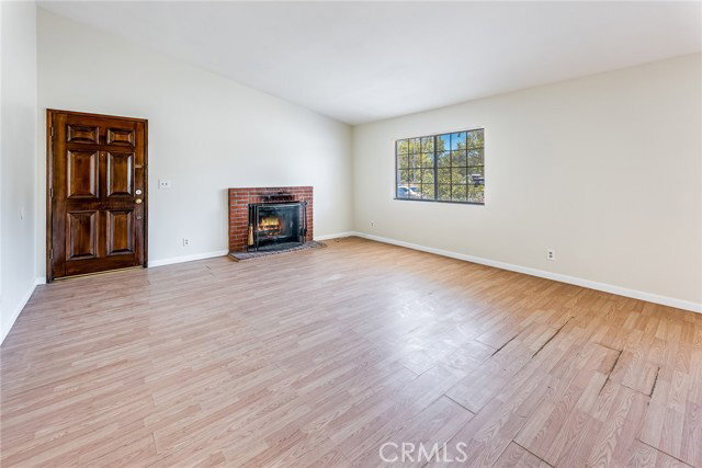 Photo - 5546 McLennan Ave