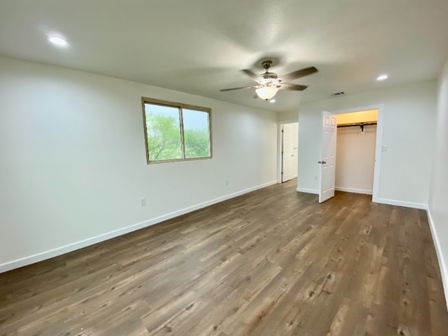 Photo - 417 Jasmine Ln