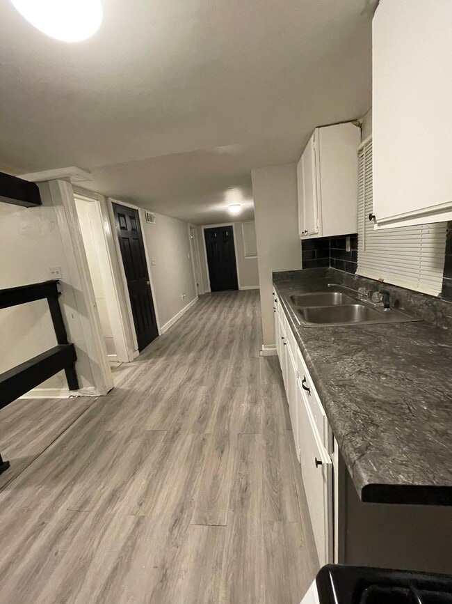 Photo - 215 Griffin St NW