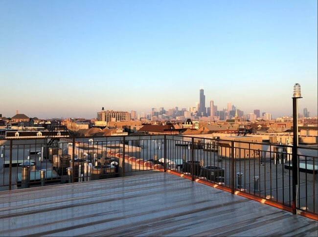 Photo - 1432 W 21st St,