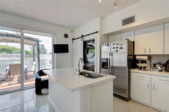 8535 SW 152nd Ave Unit 204