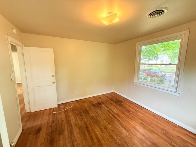 Photo - 3412 Mike Rd