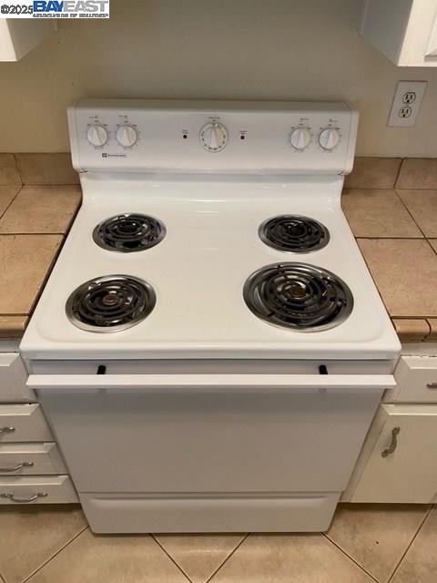 Photo - 2114 Peppertree Way