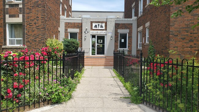 Building Photo - Vaughan Gardens