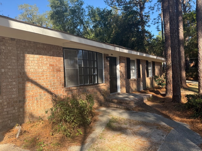 Photo - 302 Lanier Rd