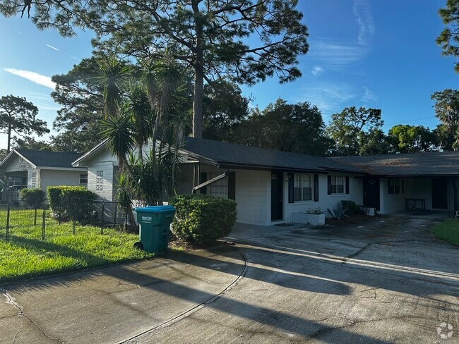 Building Photo - 766 E Magnolia Ave Rental