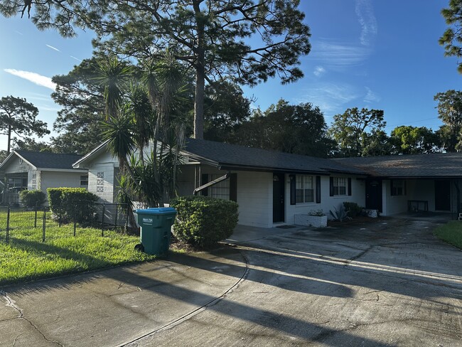 Building Photo - 766 E Magnolia Ave Rental