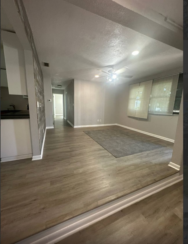 Building Photo - Leila Ave Rental