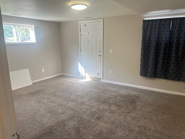 Photo - 3334 Michigan St Unit Main Floor 3 Bedroom