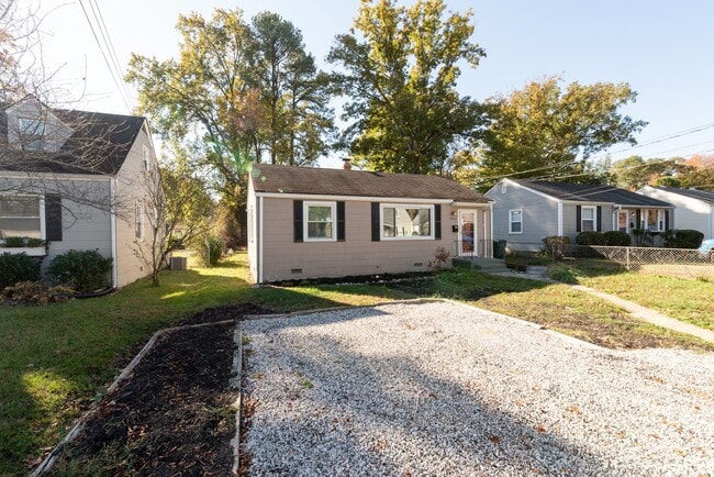 Photo - 2815 Irisdale Ave