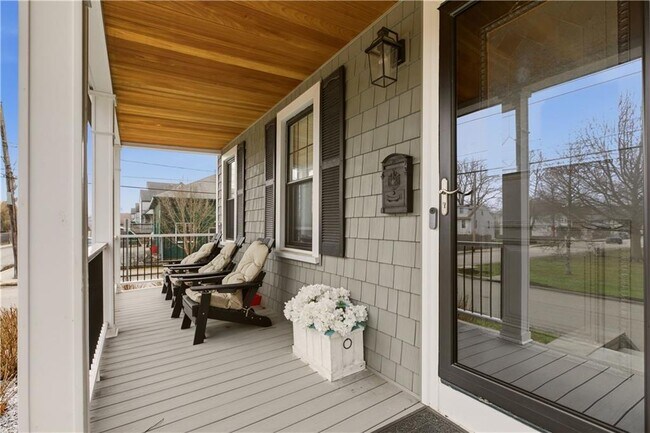 Photo - 23 Clinton St