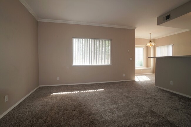 Photo - 3895 Strawberry Field Grove