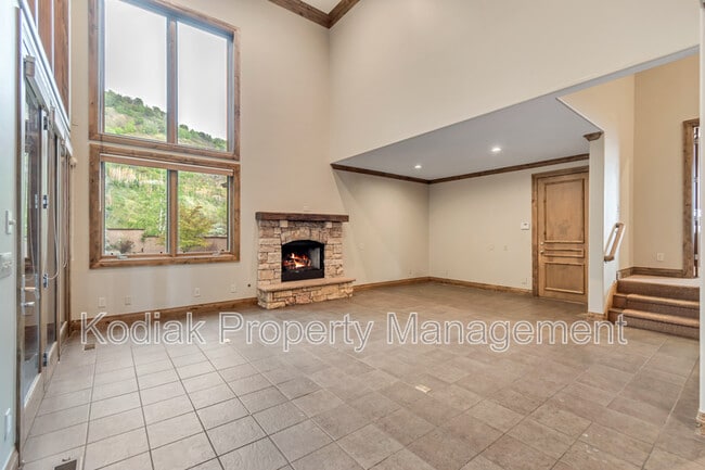 Photo - 3608 E Crest Mount Cir