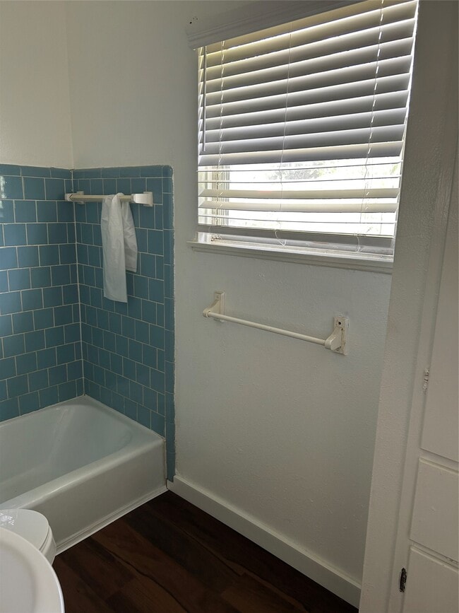 Photo - 5522 Thrush Dr