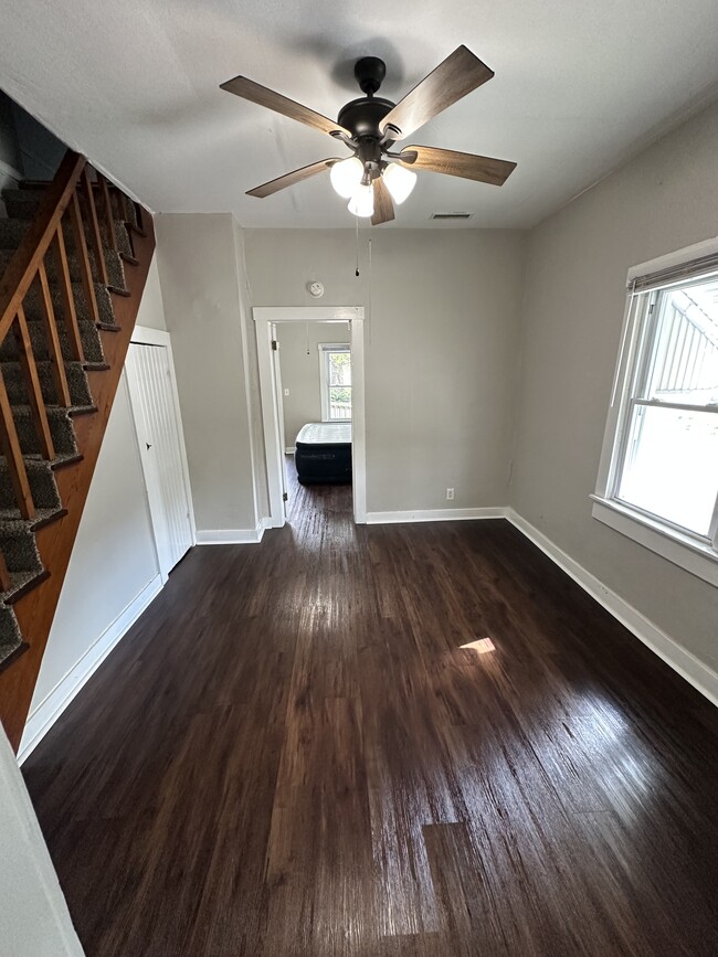 Photo - 841 Beecher St Unidad 843