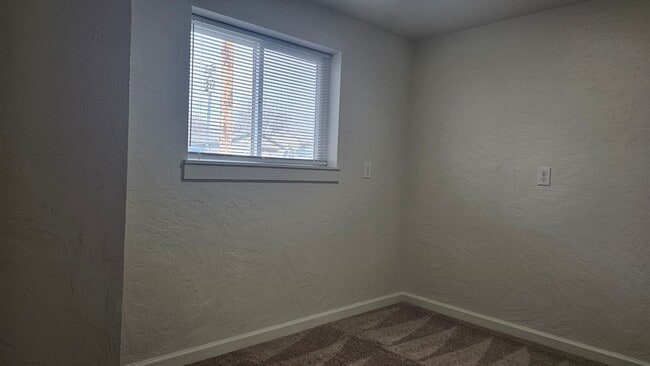 Photo - 4 Bedroom Bench Home Fully Remodeled