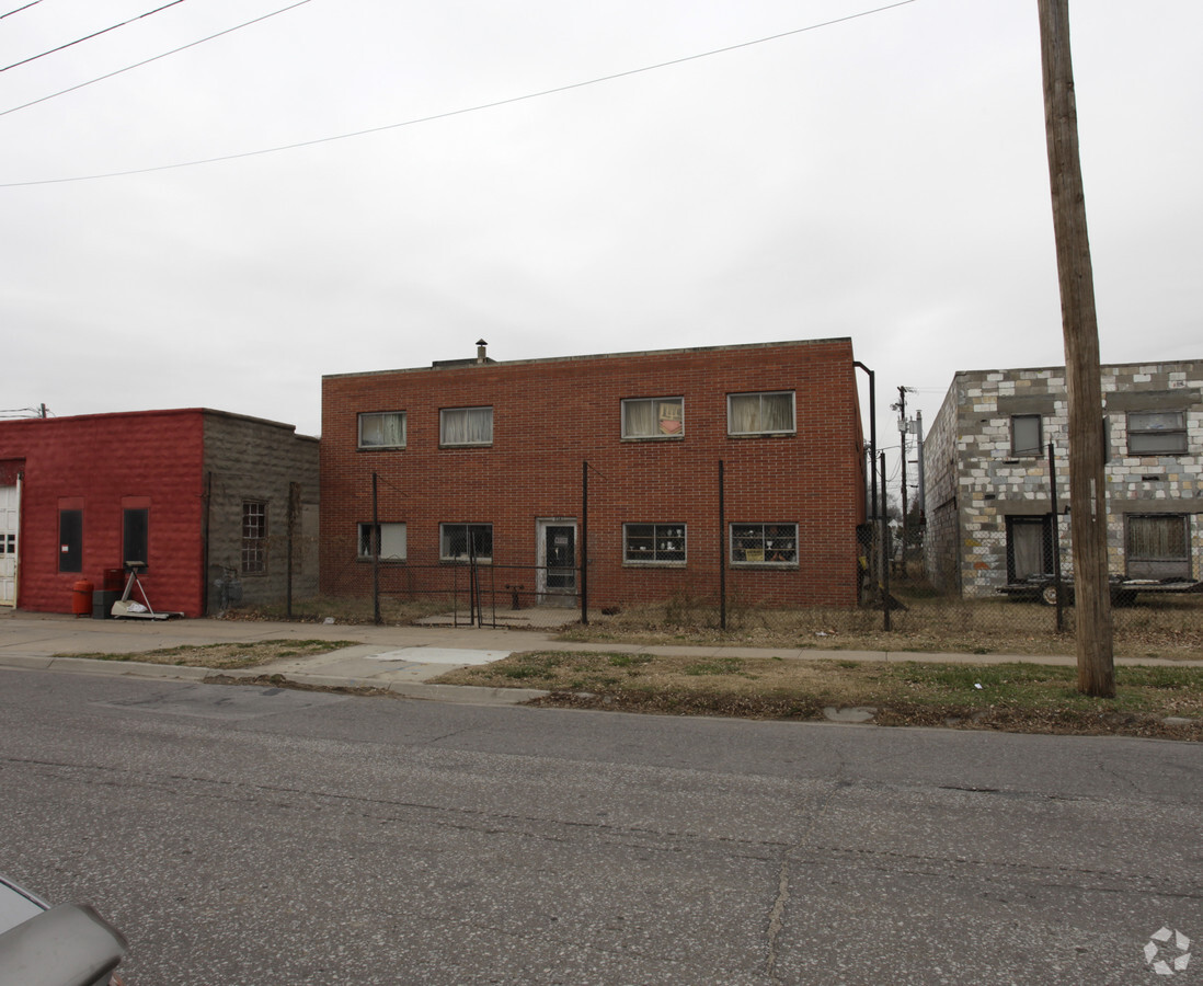 2224 Y Street - 2224 Y Street Apartments