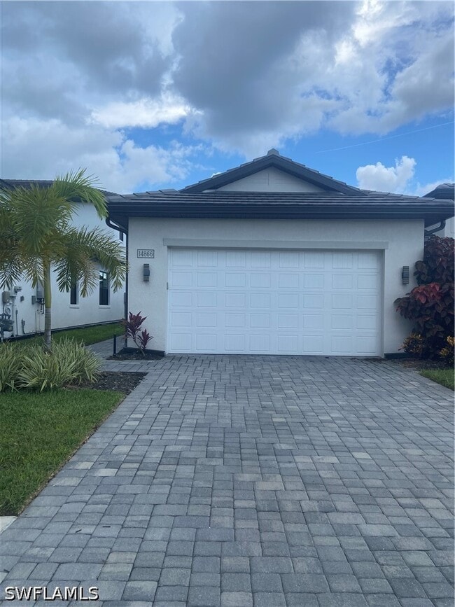 Building Photo - 14866 Loggerhead Dr