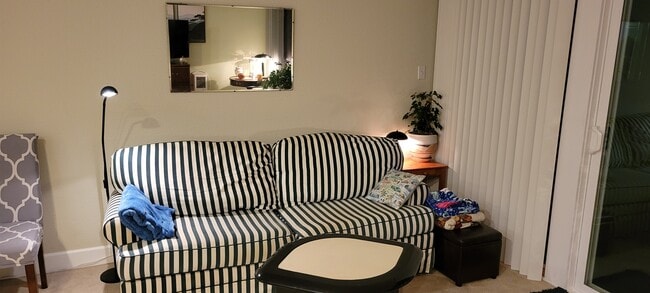 Photo - 100 Kerr Pky Unit #