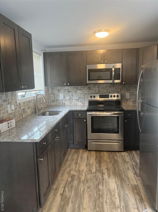 Photo - 1169 NY-17A Unit 9