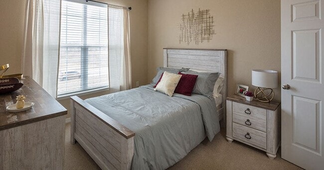 The Manor Homes of Arborwalk Apartments