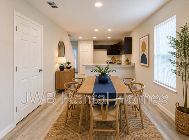 Photo - 708 Franklin St