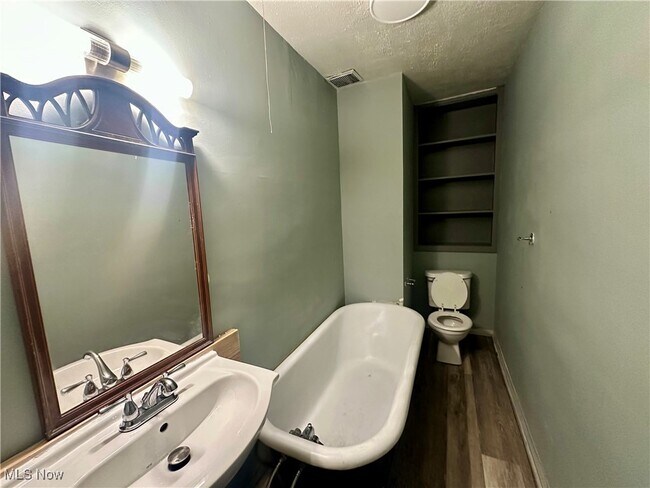 Photo - 678 Crosby St Unidad 3