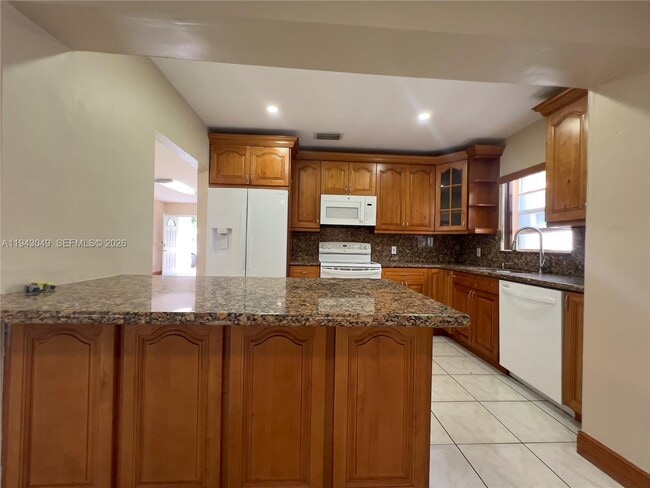 Photo - 2761 SW 33rd Ct