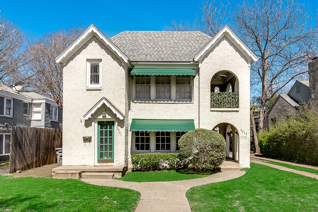 6257-6259 Palo Pinto Ave