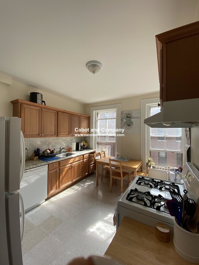 Photo - 34 Isabella St Unit 8A