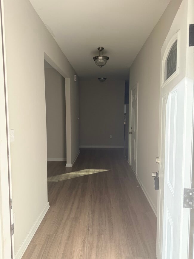 Photo - 2433 Dakar Dr