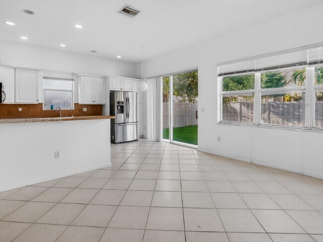 Photo - 15687 SW 53rd St